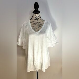 Reitmans White Ruffled Flutter Sleeve Blouse